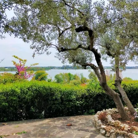 Sul Lago Dorato Terracine Extérieur photo